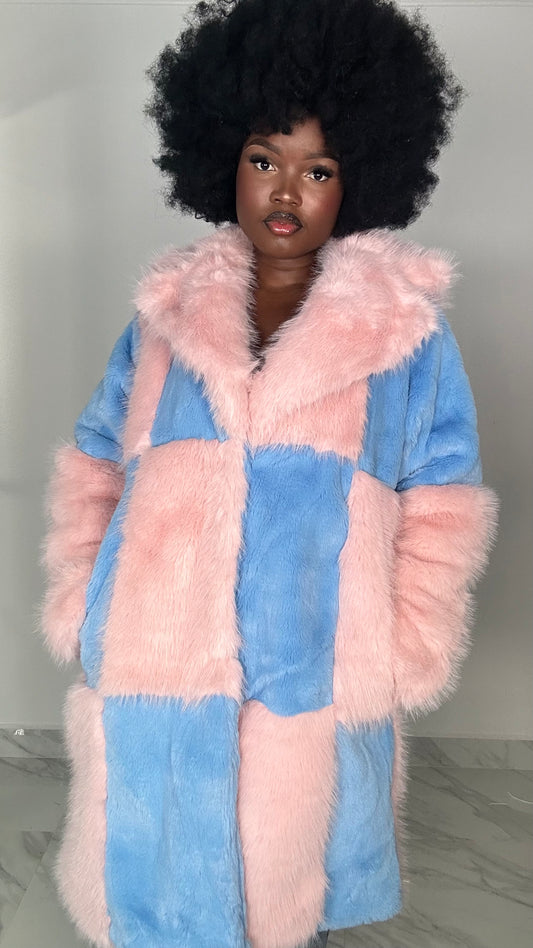 Love the Queen fur jacket blue/pink