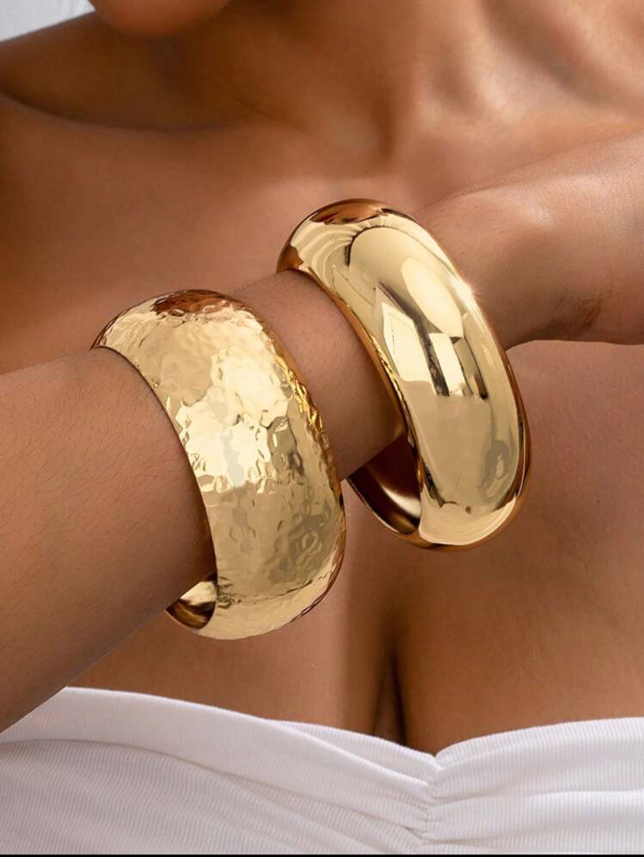 2pcs Simple Glossy Hammered Textured Bangle Set, Fashionable & Versatile For Women